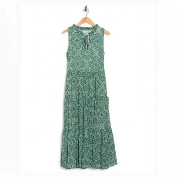 fitted lace wedding dress Calvin Klein Chiffon Print V-Neck Maxi Dress Indigo Cream 4 at Amazon  Women's Clothing store